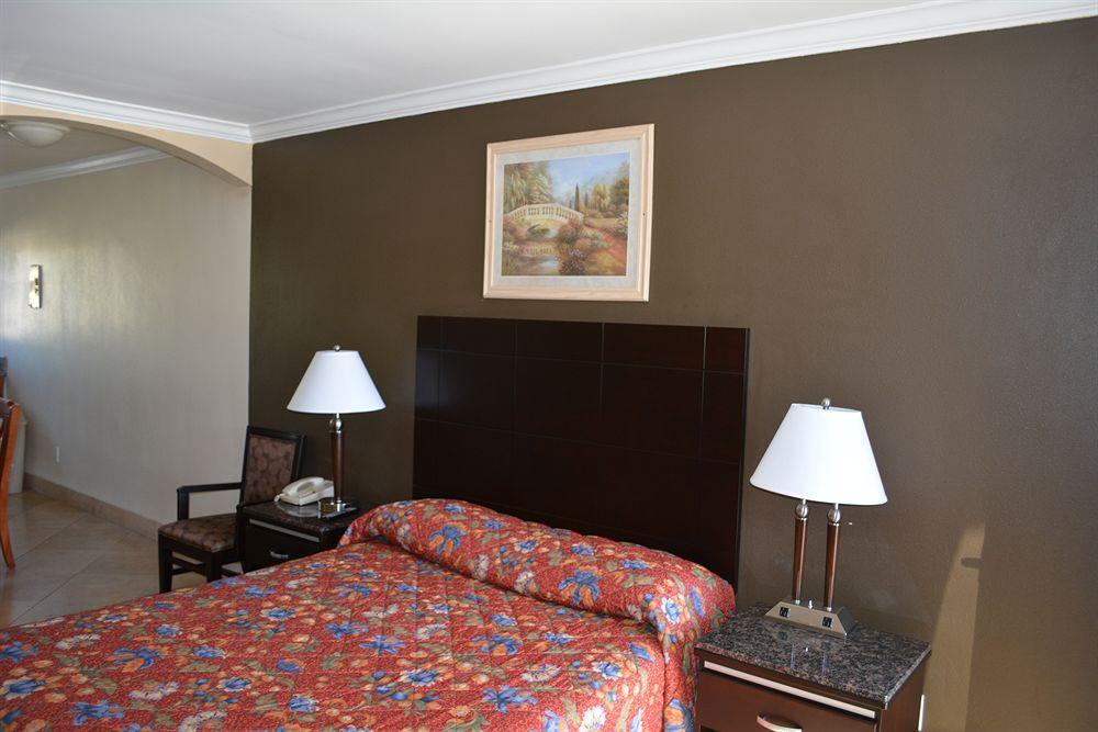 Seaside Motel 2*